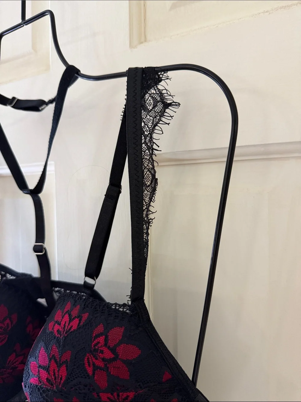 Black & Red Floral Lace Bra and High-Waist Brief Set - Women Intimates - Picture 4 of 8